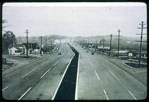 Newburyport Turnpike, from Essex Street end looking North, 1938