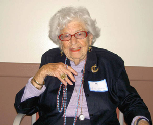 Dorothy Millstein at the Hebrew Senior Life Mass. Memories Road Show (1)