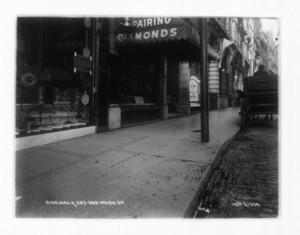 Sidewalk 567-569 Washington Street, Boston, Mass., November 6, 1904