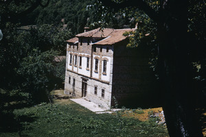Dwelling in Labuništa