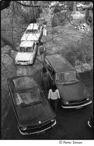 Ram Dass retreat at David McClelland's: cars lined up in driveway