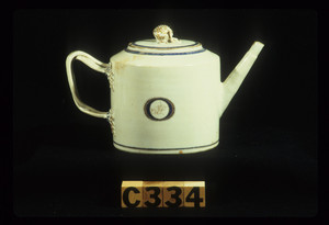 Tea pot with cover