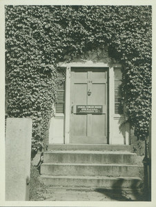 Exterior view of the doorway of the Samuel Fowler House, Danversport, Mass., September 1919.