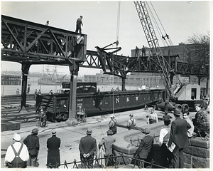 Atlantic Elevated removal, first steel to come down, bent 199-198, near North End Park