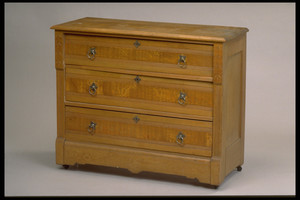 Chest of drawers