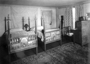 James Russell Lowell House, "Elmwood," Cambridge, Mass., Bedroom.