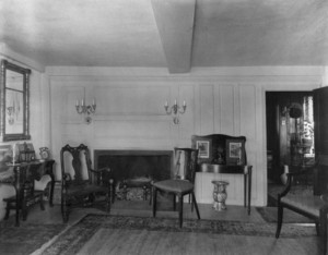 Robert Keith Snow House, Wayland, Mass., Parlor.