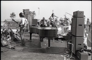 Hollywood Speedway Rock Festival: Jo Jo Gunne in performance, Matt Andes, Jay Ferguson, Jimmy Randall, Curly Smith (l. to r.)