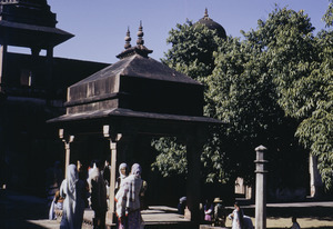 Women tourists at Fatehpur Sikri