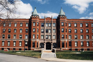 Alumni Hall, 2000