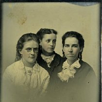Susanna Adams Winn and two unidentified women