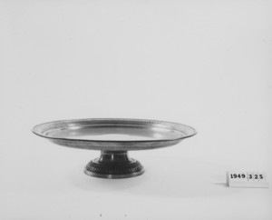 Footed salver