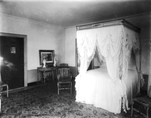 James DeWolf House, "The Mount," Bristol, R.I., Bedroom.