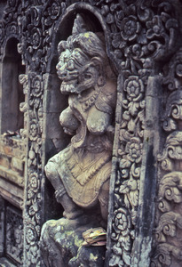 Temple sculpture