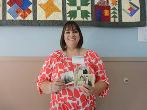 Teresa Romeiro at the Stoughton Mass. Memories Road Show