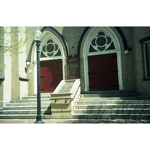 The front doors and front steps of the Jorge Hernandez Cultural Center.