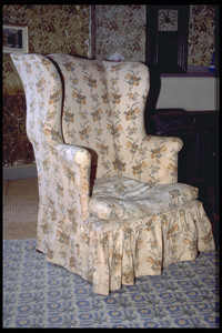 Wing chair