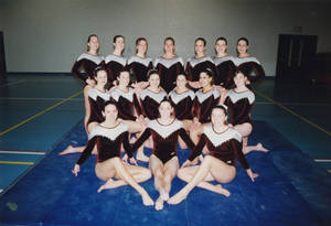 1999-2000 women's gymnastics group portrait