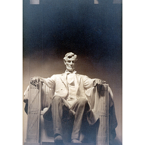 View of the Lincoln Memorial