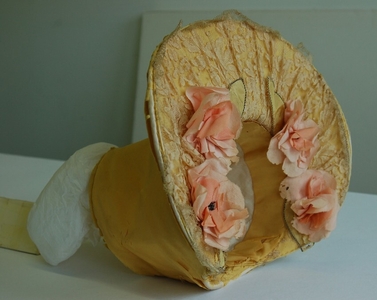 Women's bonnet