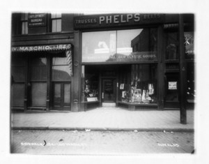 Sidewalk 154-160 Washington St., sec.8, Boston, Mass., November 26, 1905