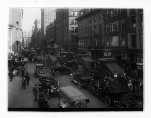 Traffic, including cars and pedestrians, near the Common on Tremont St., Boston, Mass., November 22, 1913
