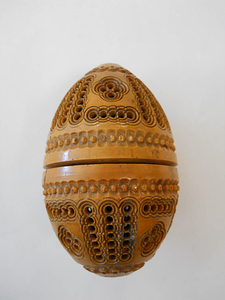 Wooden egg form spice box, 19th - 20th century