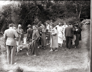 Group of unidentified people gathered at Dorothy Canfield Fisher's home