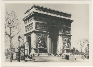 L' Arc de triomphe -- The Arch of Triumph