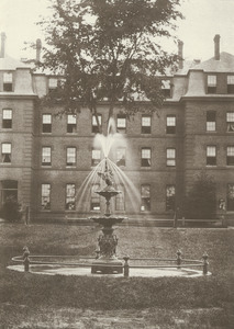 Class of 1882 fountain