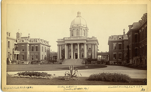 Surgical wards B, C, D and M, N, O, Centre Building (fronting Worcester Square), and medical wards Q, R, S and F, G, H