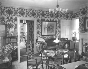 Baker House, Plymouth, Mass., Sitting Room..