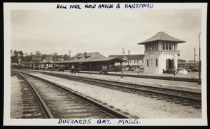 A view of the train tracks in Buzzard's Bay