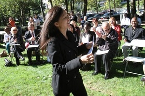 Candice Mo Chu receives her citizenship after being sworn in