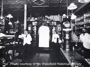 Bonney & Dutton's Old Corner Drug Store, circa 1907