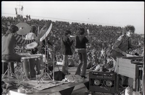 Hollywood Speedway Rock Festival: Elvin Bishop Group in performance