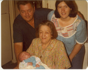 Four generations of a Reading family (1)