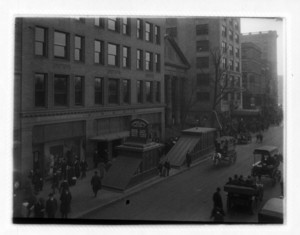 Pedestrians near coops on Tremont Street, Boston, Mass., November 22, 1913