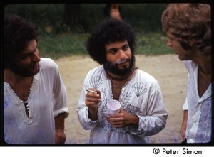 Richard Wizansky (center) smoking a cigarette and talking with David Silver (right), Tree Frog Farm commune