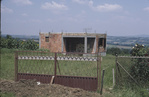 Unfinished brick house, Orašac
