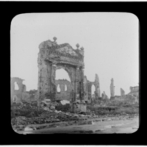 Damaged and destroyed arches