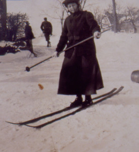 Harriot Sumner Curtis skiing