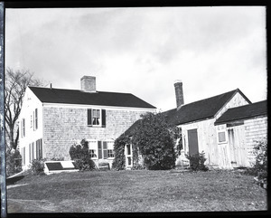 Donald W. Barnes: shingle-sided house