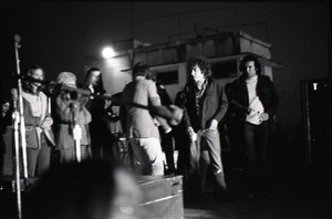 Hollywood Speedway Rock Festival: Elvin Bishop arriving on stage