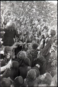 Hollywood Speedway Rock Festival: shot of crowd