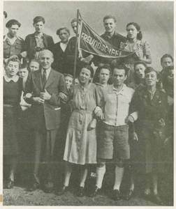 Paul Limbert with youth group in Rudesheim, Germany in 1947
