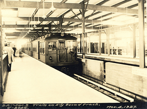 Train on easterly bound track