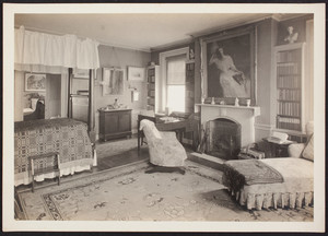Interior view of the Lippitt-Green House, southeast guest room looking northeast no. 9, 14 John Street, Providence, R.I., 1919