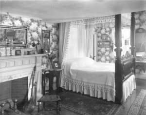 Baker House, Plymouth, Mass., Bedroom..