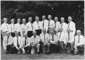 Class of 1910 alumni at a later reunion